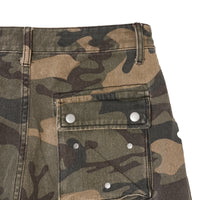 WASHED CAMO CARGO SHORTS